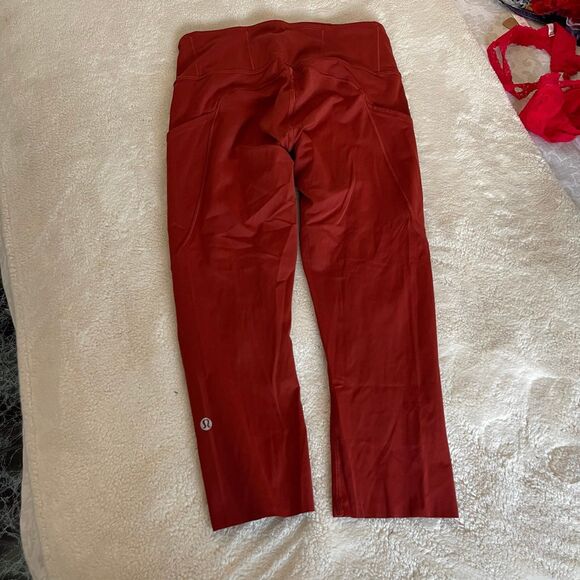 Lululemon Fast and Free Crop Leggings - Picture 2 of 5